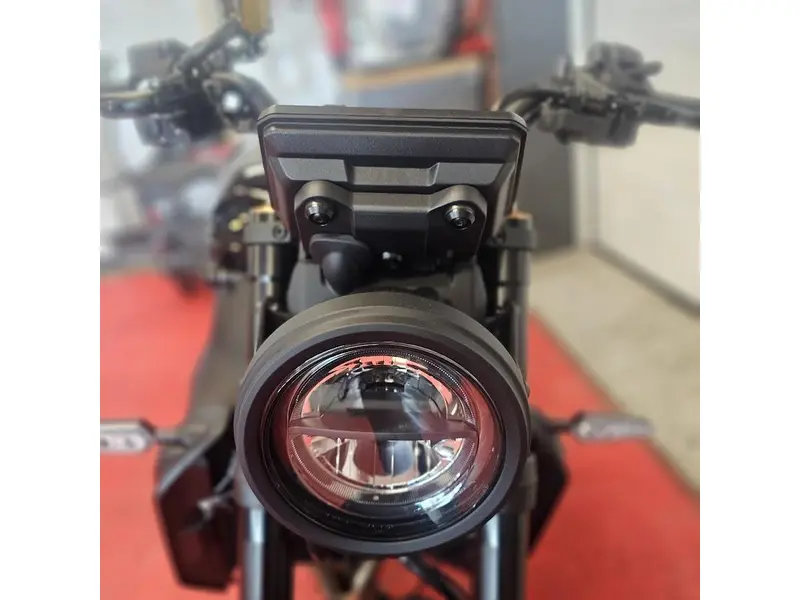 2026 Yamaha XSR 900 thumbnail 4