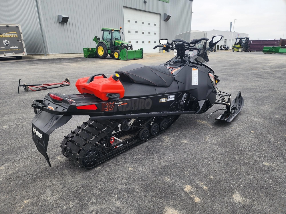 Ski-doo Renegade Enduro 900 Ace 2017 alt