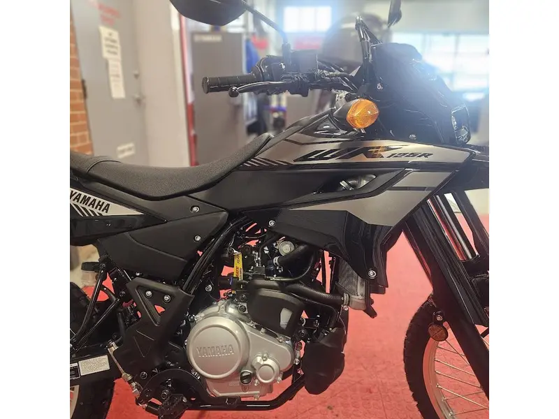 2026 Yamaha WR 125R thumbnail 11