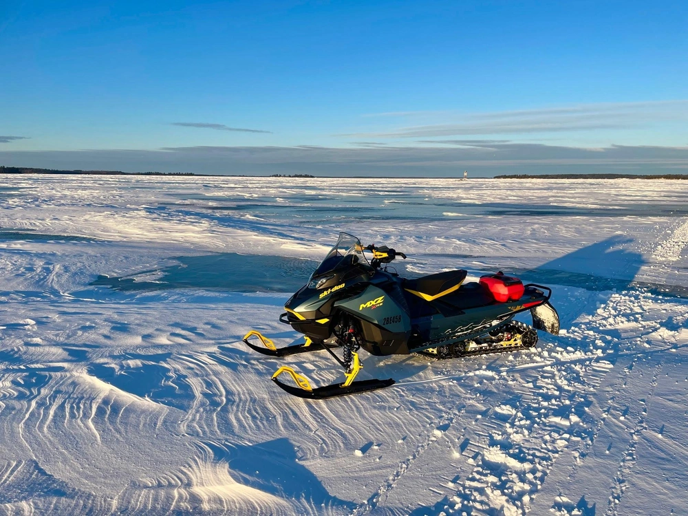 2026 Ski-doo Mxz X-rs 137 850 E-tec Sm Shox alt