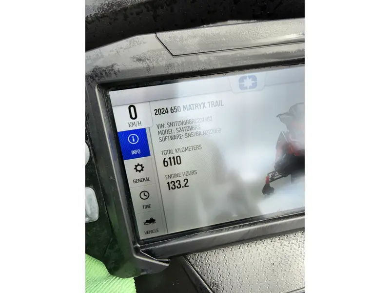 2024 Polaris 650 Indy VR1 137