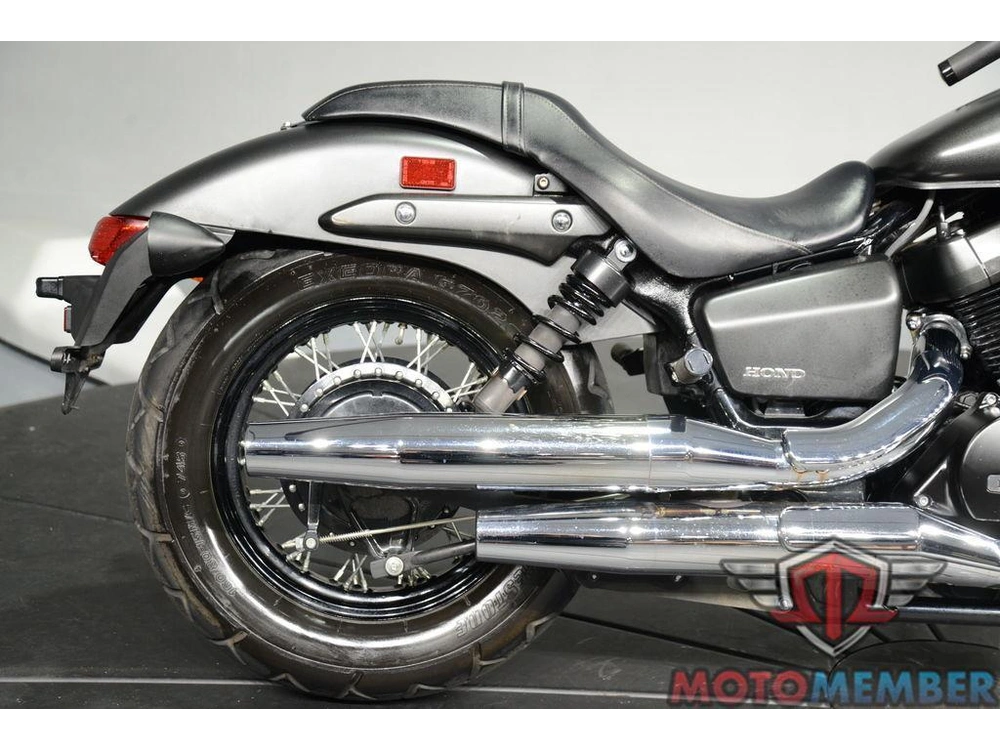 2022 Honda Shadow Phantom alt