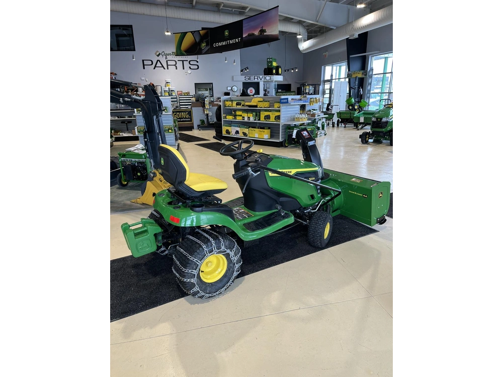2025 John Deere S220 alt
