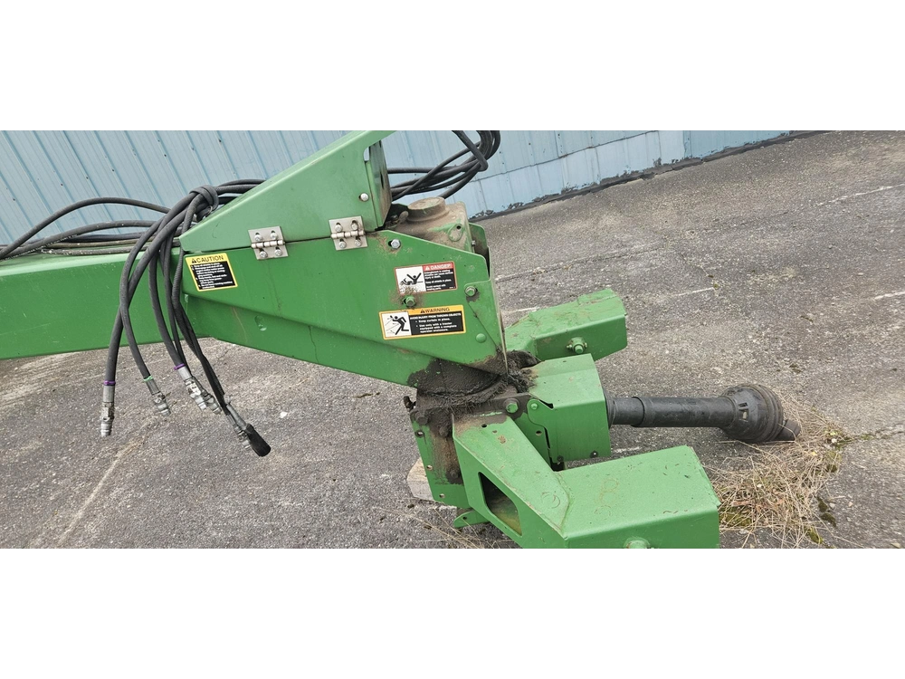 2015 John Deere 956 alt
