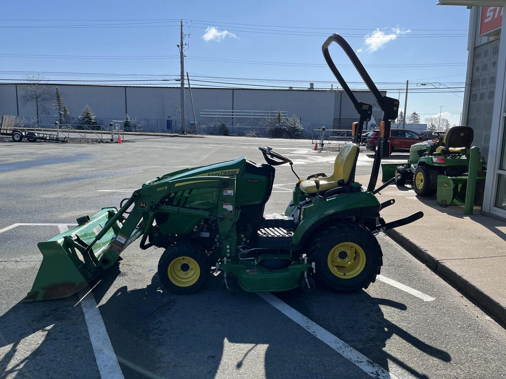 2021 John Deere 1023e alt