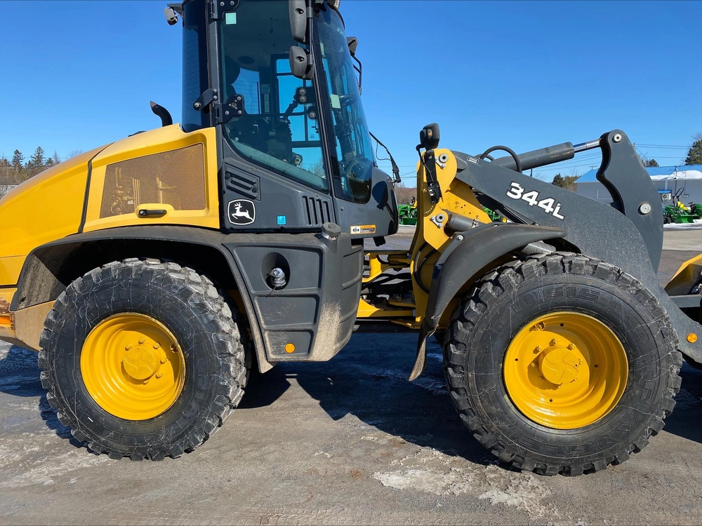John Deere 344l 2019 alt