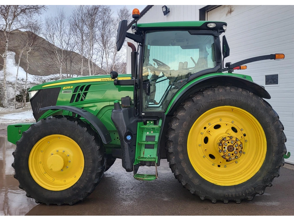 John Deere 6215r 2021 alt