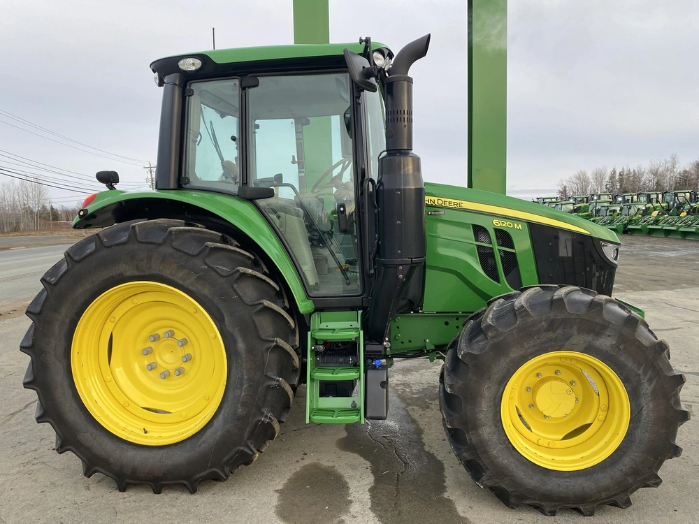 2022 John Deere 6120m alt