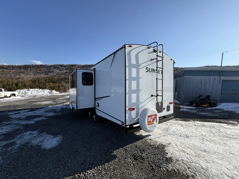 Sunset Trail 242bh 2022 alt