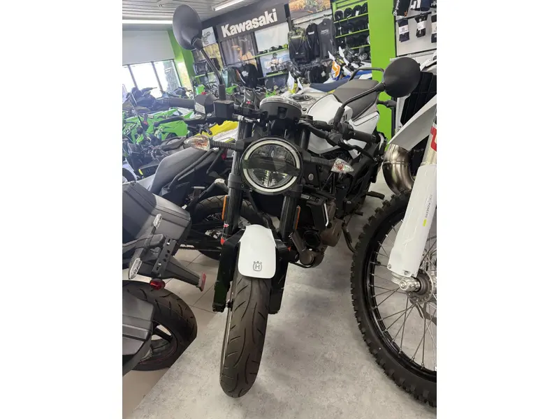 2022 Husqvarna VITPILEN 401 thumbnail 3