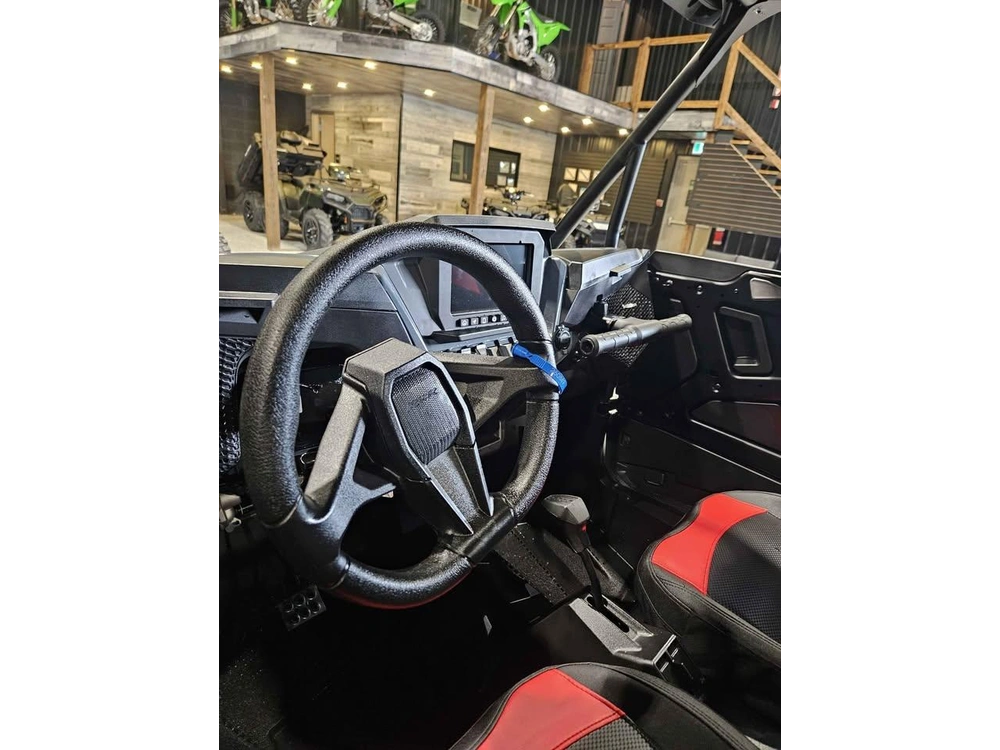 Polaris Rzr Xp 1000 Ultimate 2026 alt