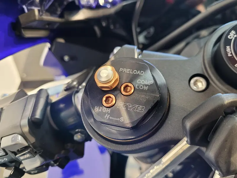 Yamaha YZF-R1 *À partir de 3.99%💳 2026