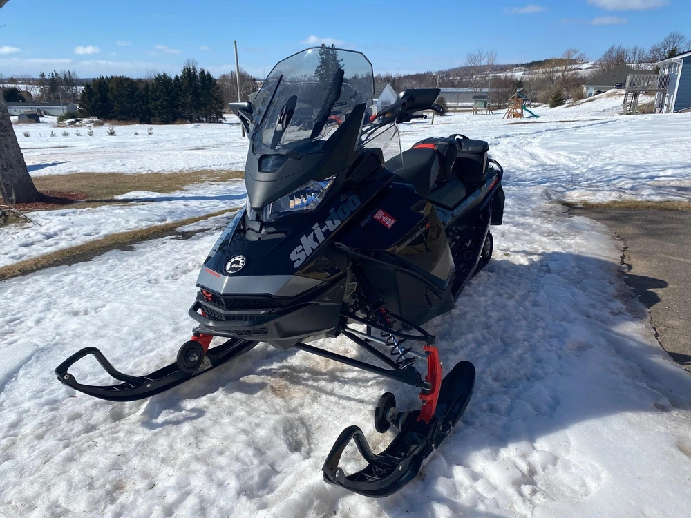 2020 Ski-doo Renegade X 850 E-tec alt