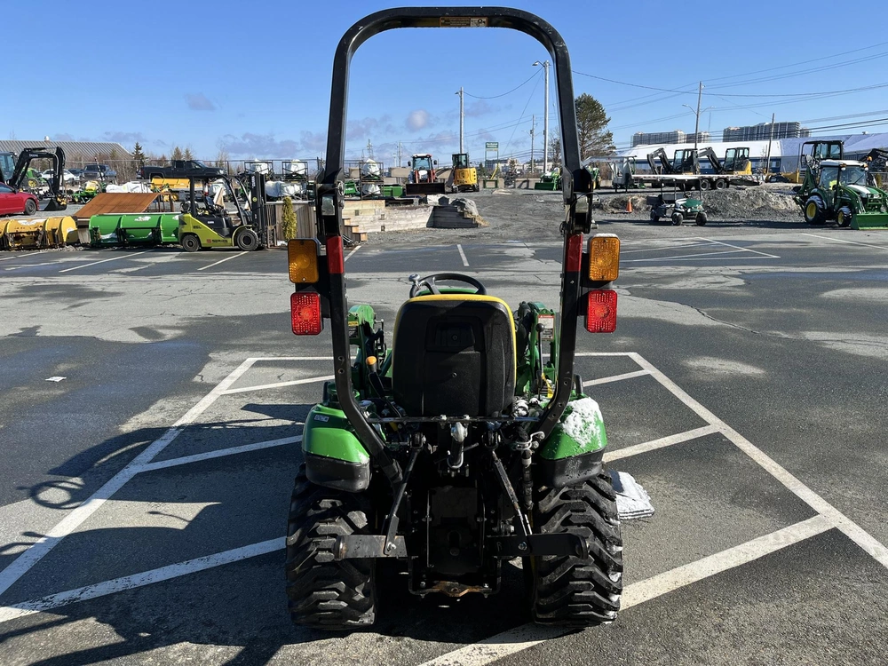 2021 John Deere 1023e alt