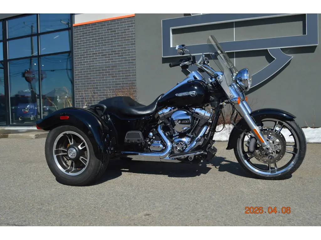 2016 Harley-Davidson FL-Freewheeler FLRT
