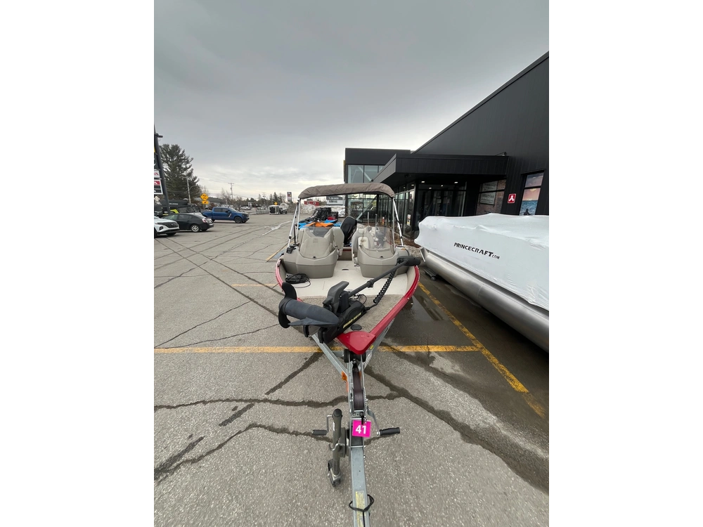 Princecraft Holiday Dlx Dc 162 60 Hp 2012 alt