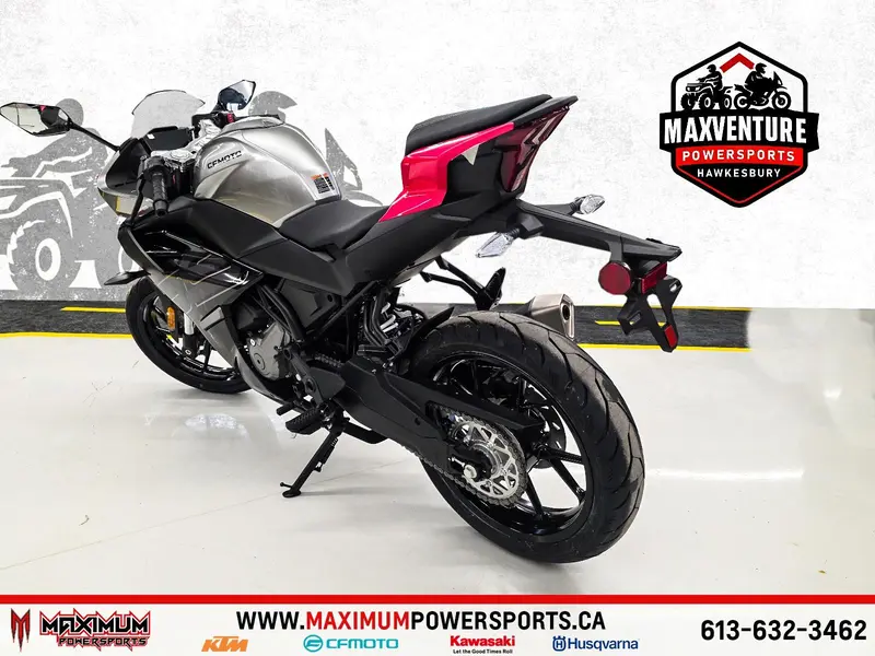 2026 CFMOTO 300 SS thumbnail 5