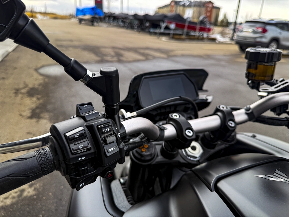 2026 Yamaha Mt-10 alt