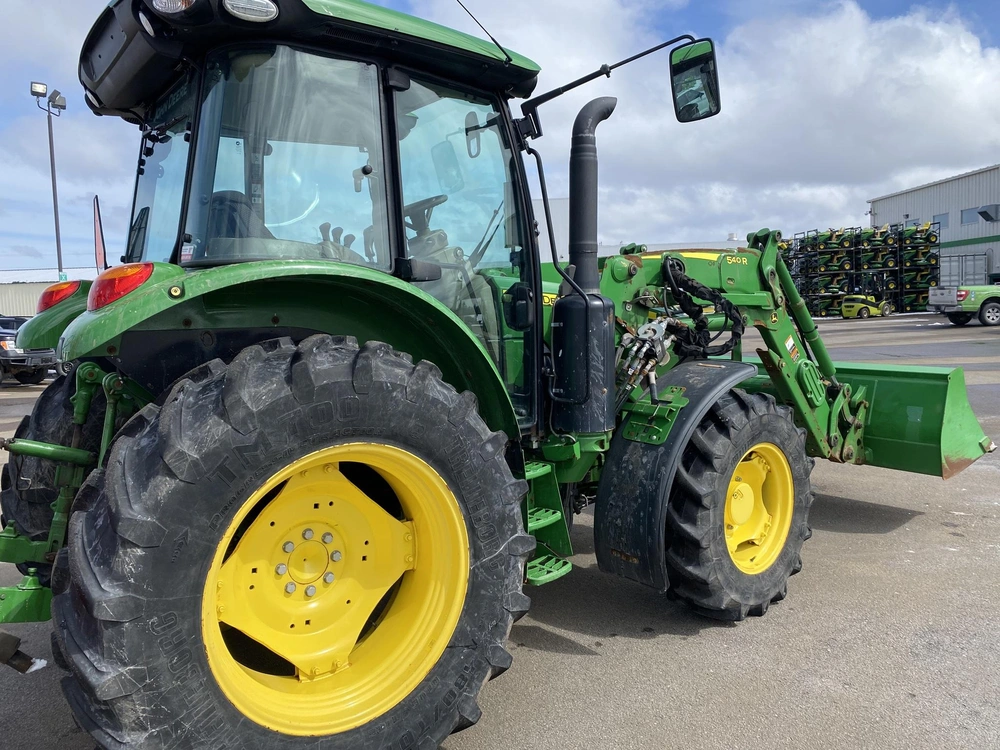 2020 John Deere 5125r alt