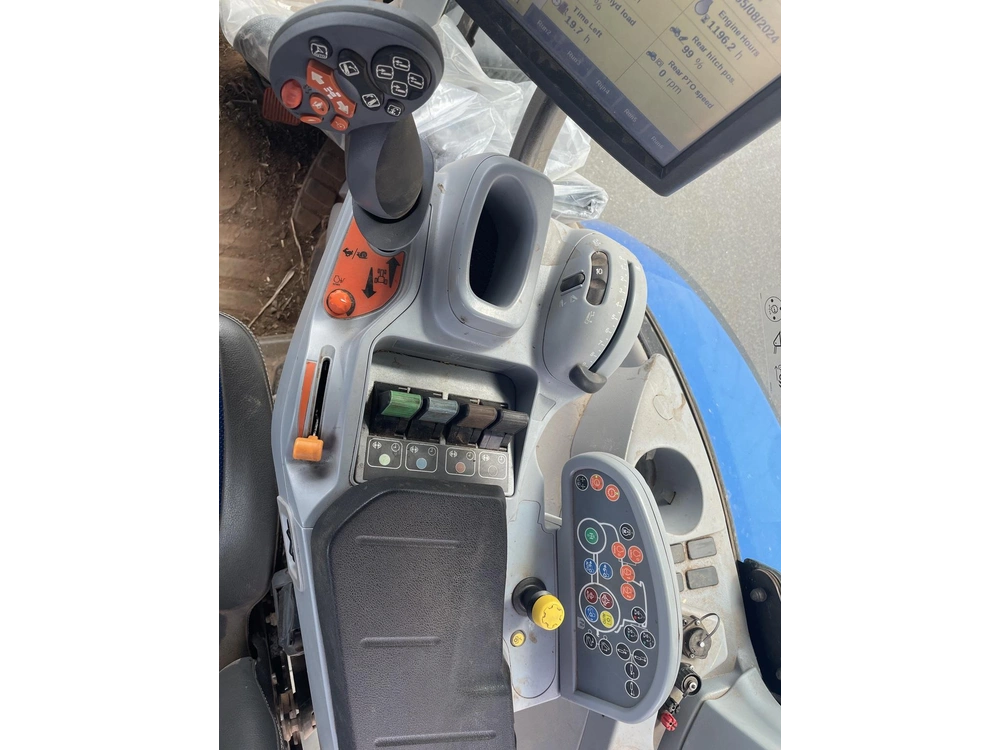 New Holland T7.270 T4b 2021 alt