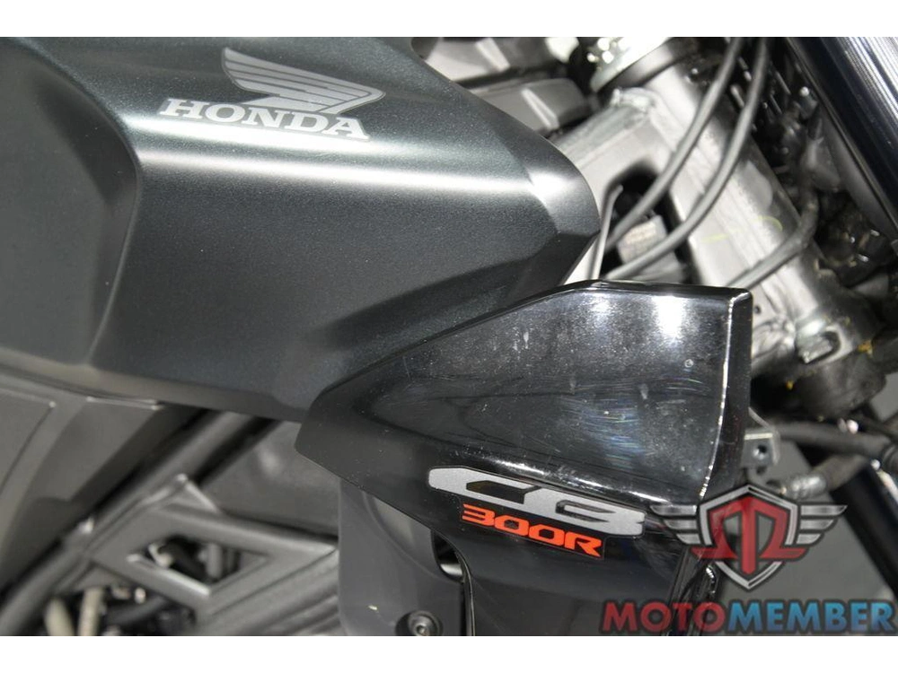 2025 Honda Cb300r alt