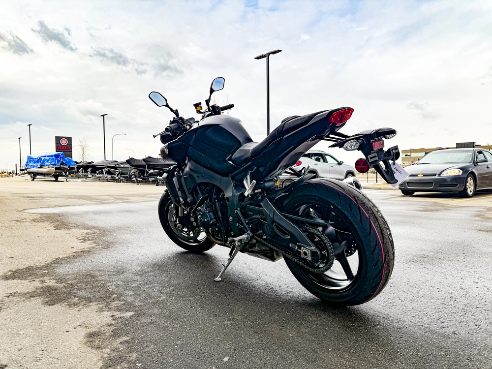 2026 Yamaha Mt-10 alt
