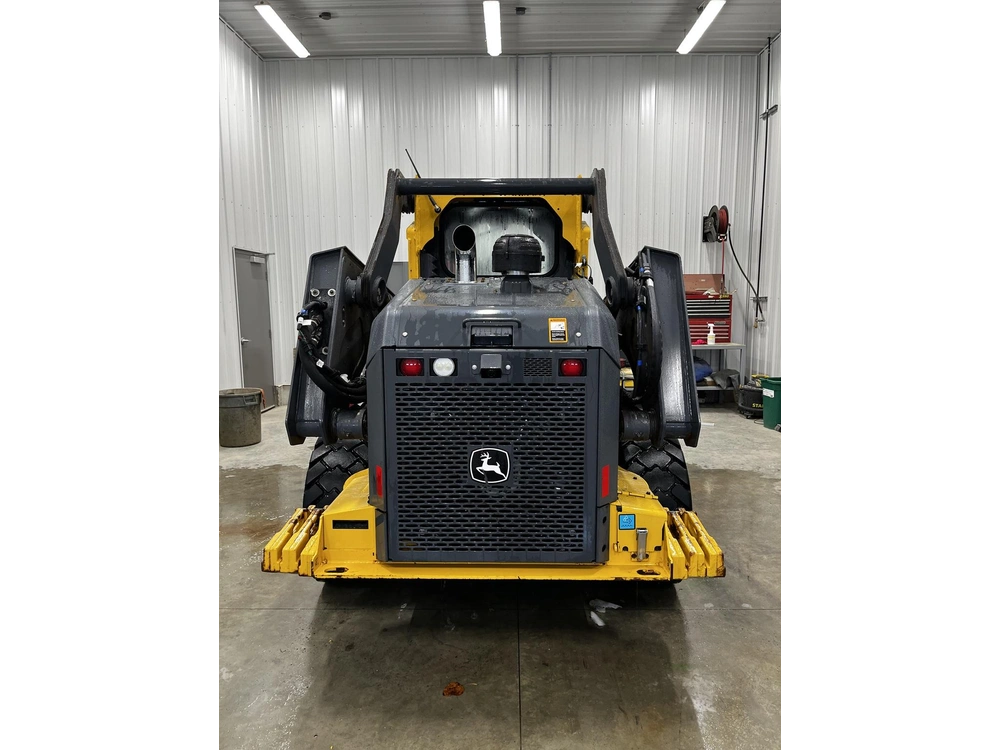 John Deere 332g 2023 alt