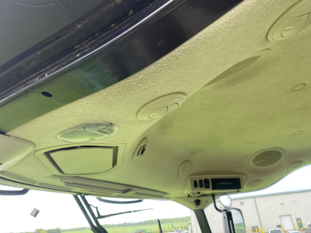 John Deere S660 2013 alt