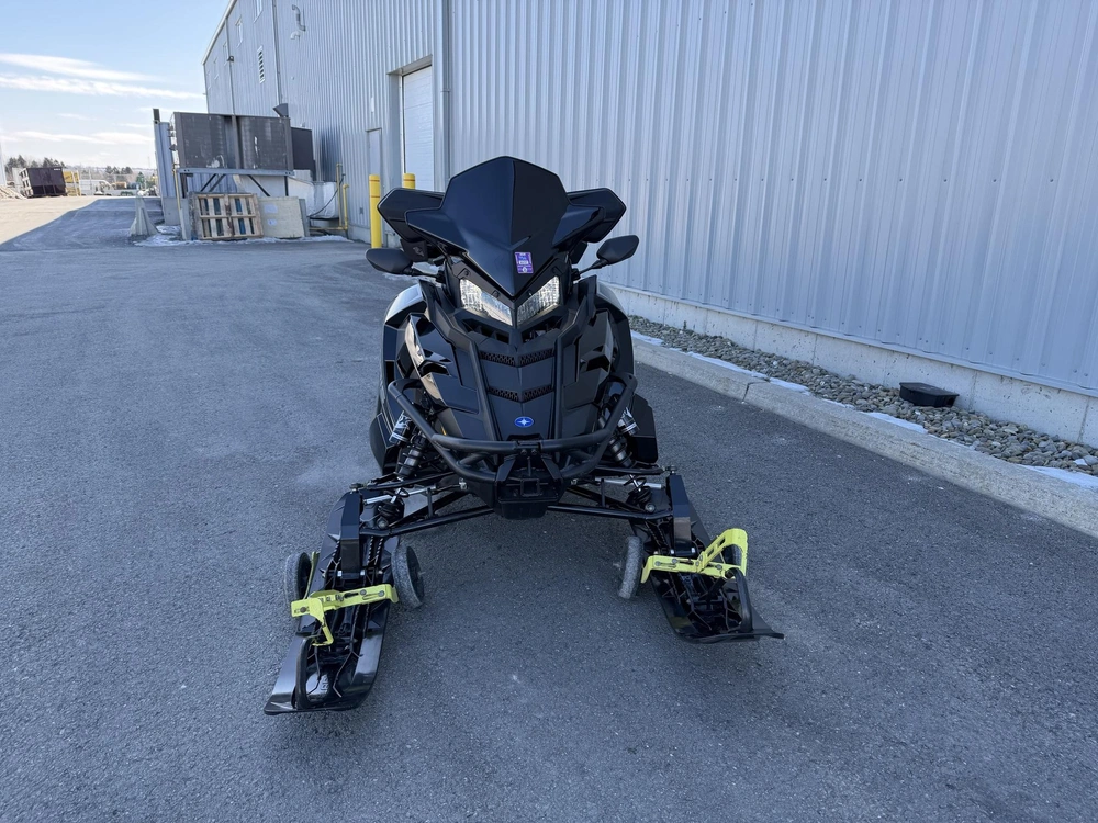 Polaris Titan Adventure 800 155 Es 2023 alt