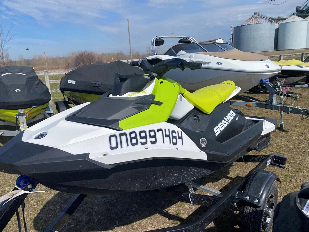 2023 Sea-doo/brp Spark 3-up 90hp Ibr & Convenience Package alt