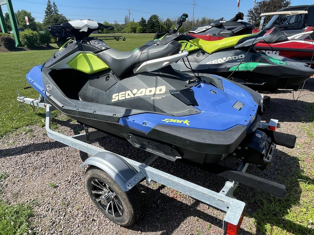 Sea-doo Spark 2up 90 With Ibr And Convenience 2021 alt