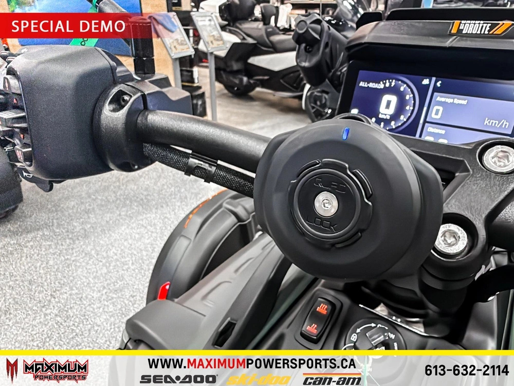 2025 Can-am Canyon Redrock alt