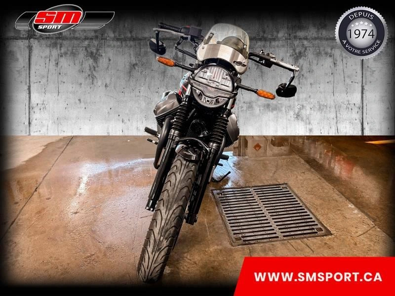 2023 Moto Guzzi Moto V7 alt