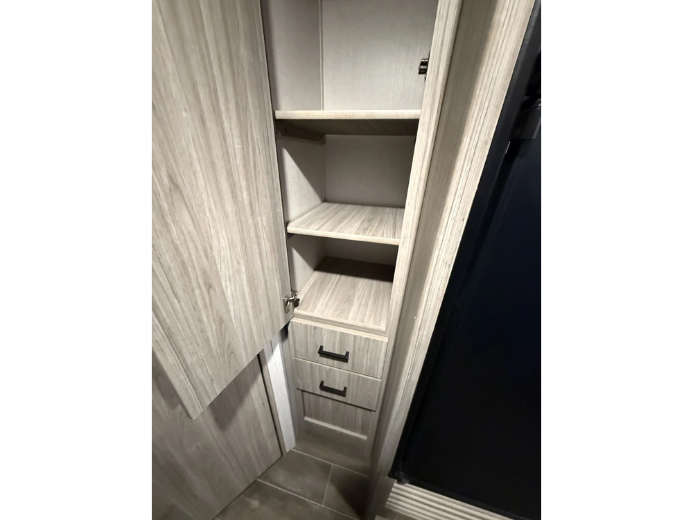 Passport 219bh 2022 alt