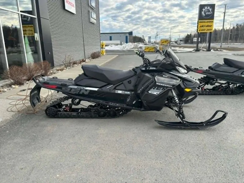 Ski-Doo RENEGADE ADRENALINE 900ACE TURBO 2019