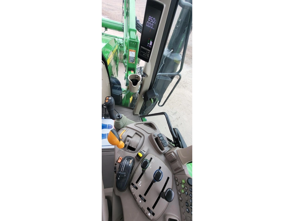 John Deere 6120m 2024 alt