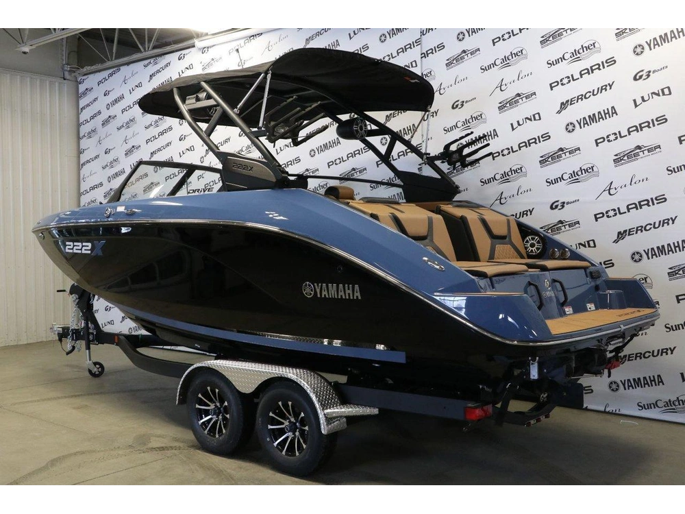 2026 Yamaha 222xd alt