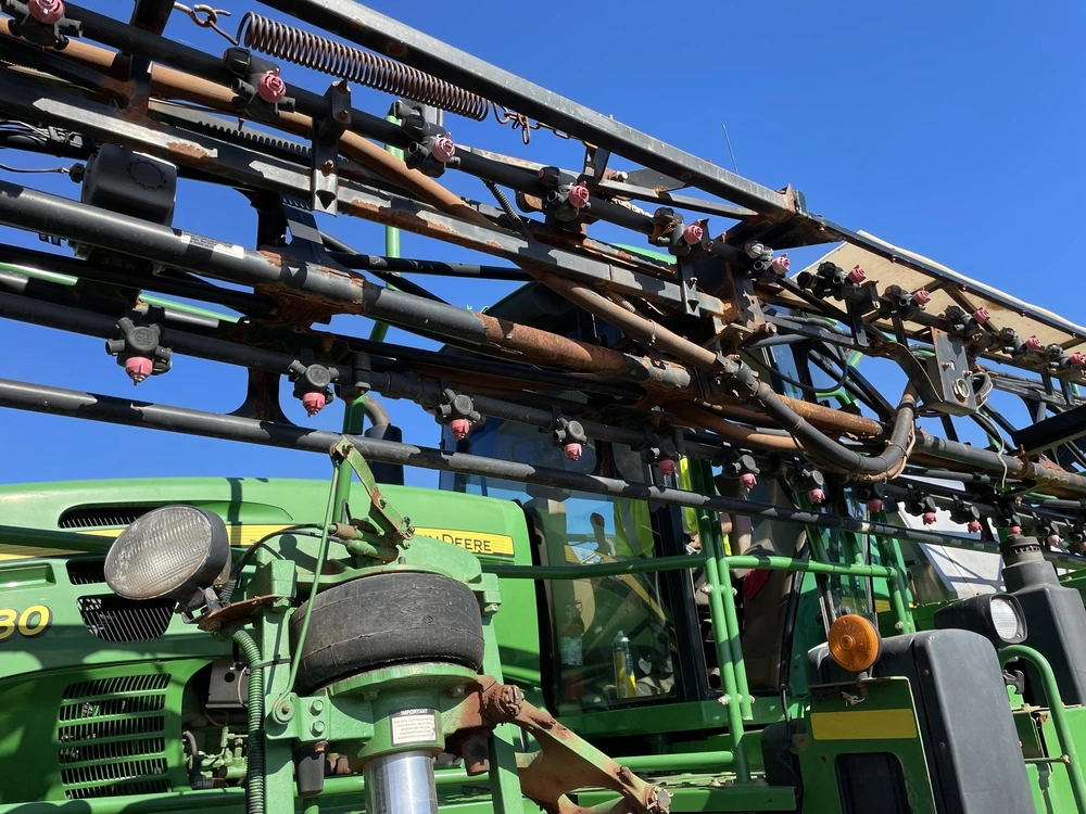 2011 John Deere 4730 alt