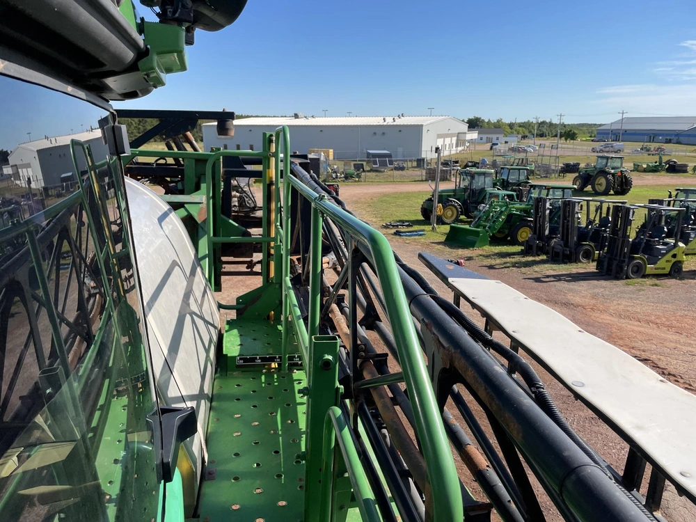 2011 John Deere 4730 alt