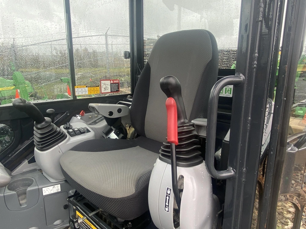 John Deere 60 P 2023 alt