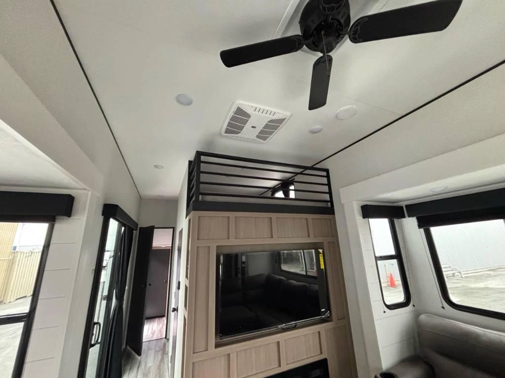 Jayco Jay Flight Bungalow 404loft 2026 alt