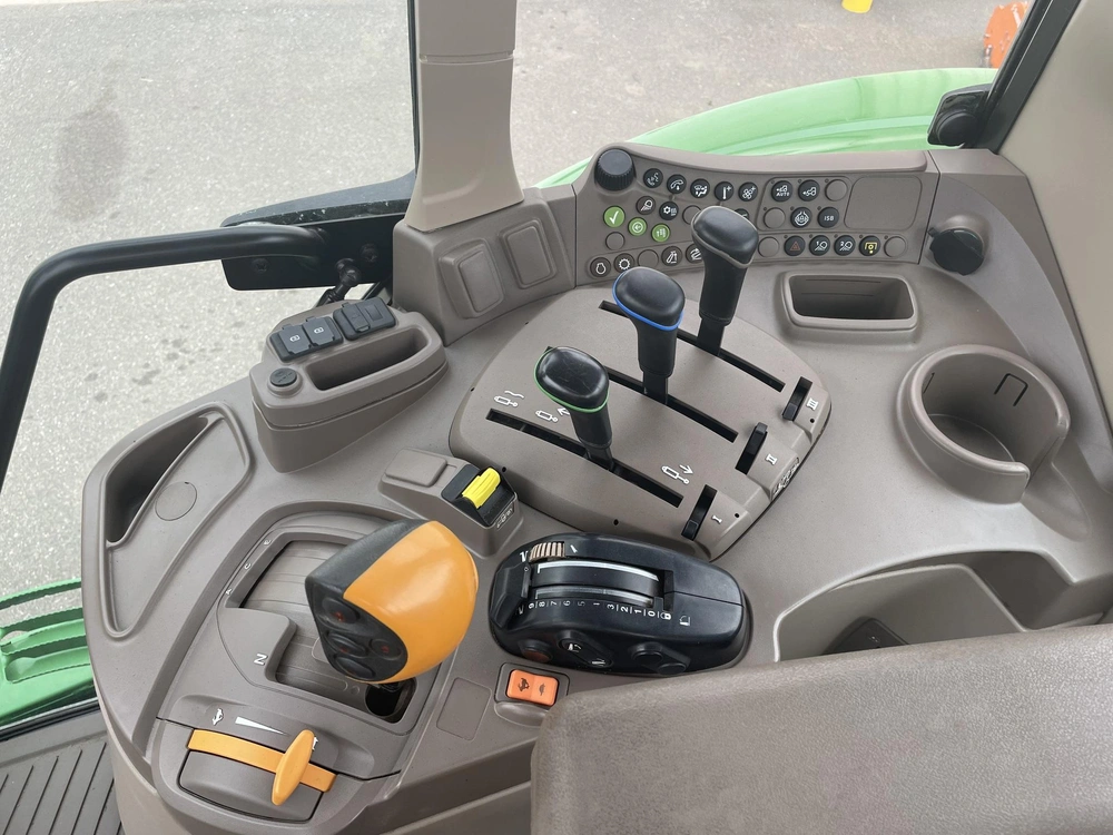John Deere 6155m 2024 alt