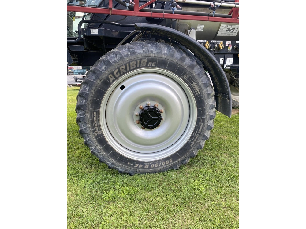 Case Ih Patriot 3330 2011 alt