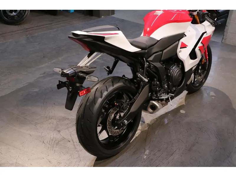 2026 Yamaha YZF-R7 70E ANNIVERSAIRE thumbnail 12