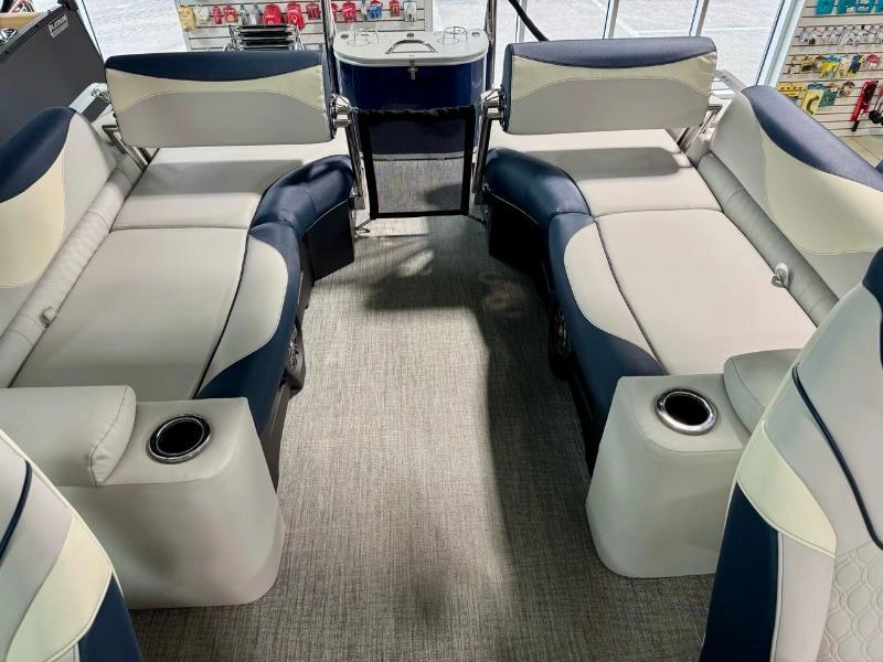 2026 Avalon Lsz Quad Lounger Shift 23 X 8.5 alt