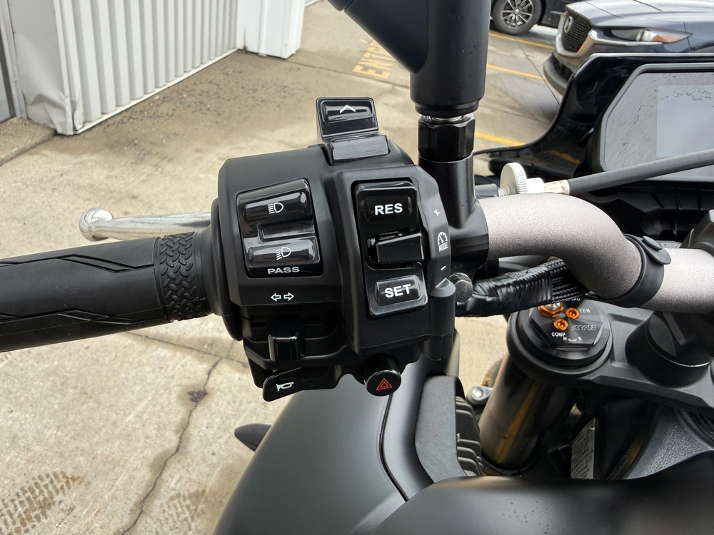 2026 Yamaha Mt-10 alt