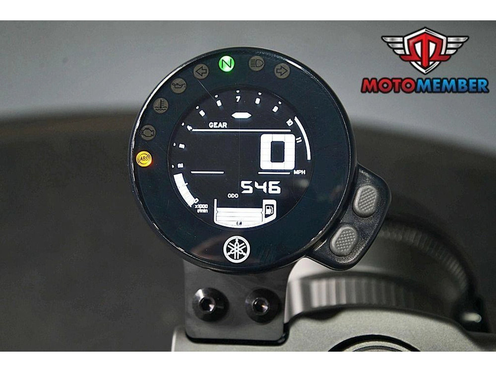 2025 Yamaha Xsr700 alt