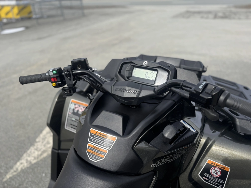 Can-am Outlander Max Xt 6x6 1000r 2025 alt