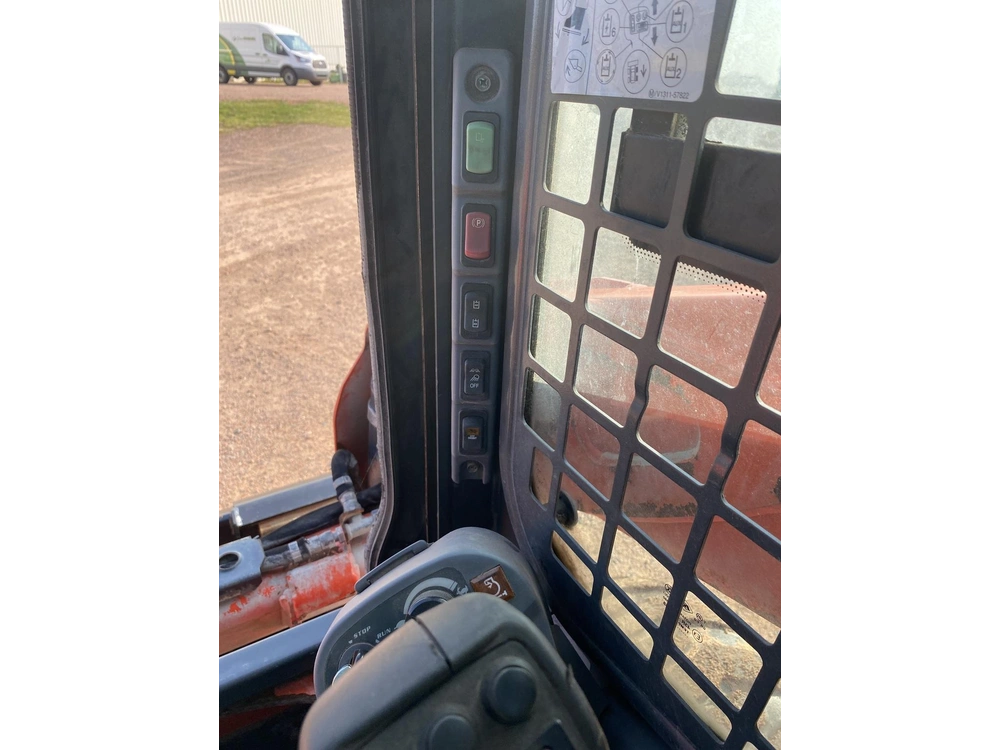 2020 Kubota Ssv65 alt