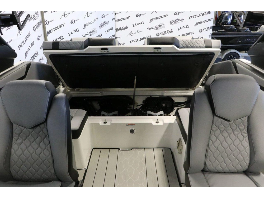 2026 Yamaha 222xd alt